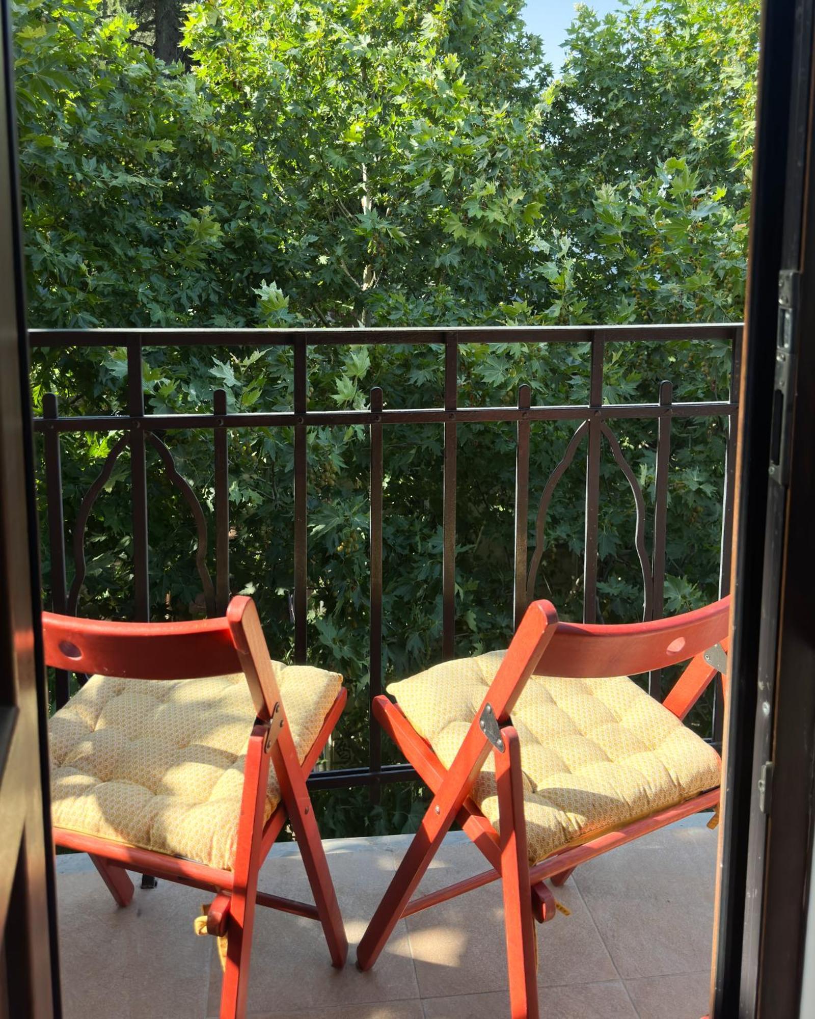 Sololaki Old Tbilisi Apartment Bagian luar foto